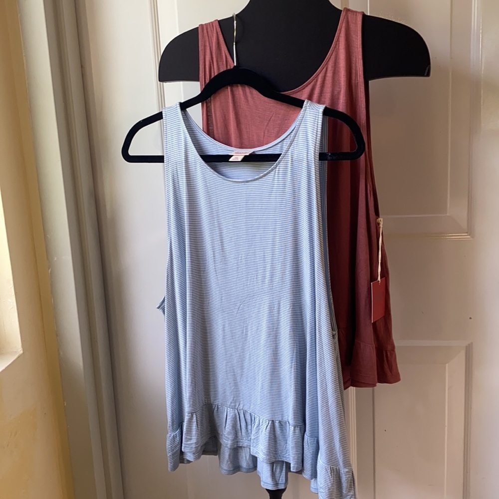 Mossimo XXL sleeveless tanktops 2 for$15 SAVE 40%+
